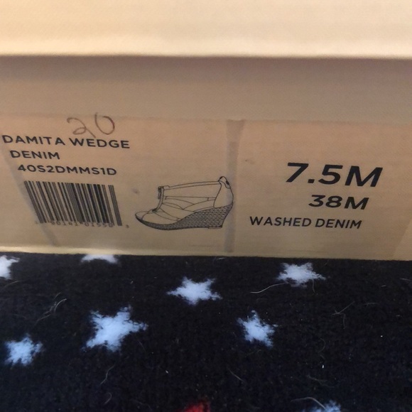 NWT MICHAEL KORS DENIM DAMITA ESPADRILLES - Picture 6 of 6